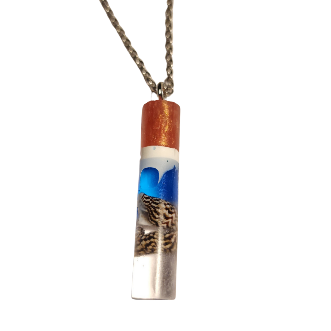 Seashell pendant necklace