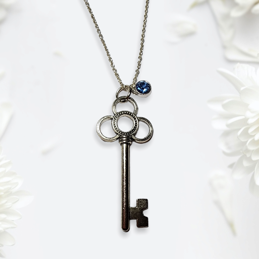 Club key with birthstone